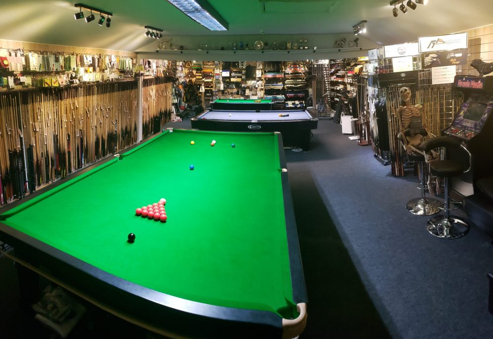 Bulldog Billiards UK – Suppliers of pool and snooker products