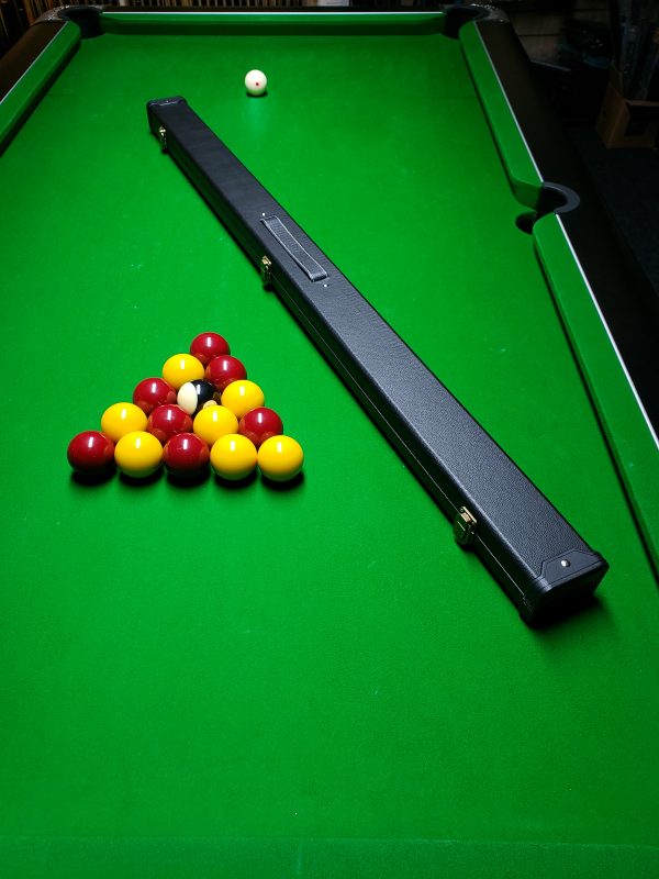 Hard cue case for 3/4 jointed cue and extensions Black