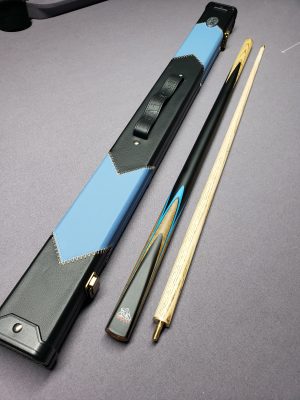 Spartan Fury 2 piece centre jointed cue and Baize Master deluxe arrows hard case set BLUE