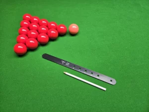 Pool or snooker table marking set with WHITE PENCIL